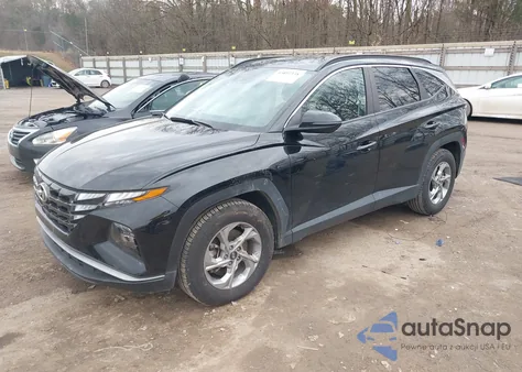 2022 Hyundai Tucson Sel z USA, uszkodzony, nr VIN 5NMJB3AE2NH136213